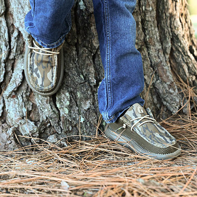  Gator Waders In Action Youth Camp Shoes Mossy Oak Bottomland 5 View 