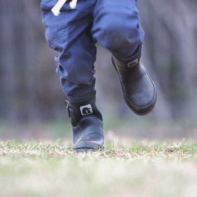  Gator Waders Kids Rain Boots Black In Action 1 View 