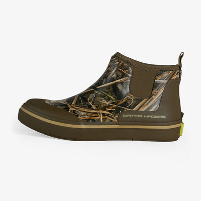 mens camp boots in realtree max-7 view outside
